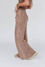 Relaxing Robin Wide Leg Pant - New Mocha: L