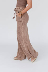 Relaxing Robin Wide Leg Pant - New Mocha: L
