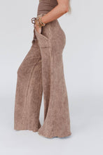 Relaxing Robin Wide Leg Pant - New Mocha: L
