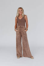 Relaxing Robin Wide Leg Pant - New Mocha: L